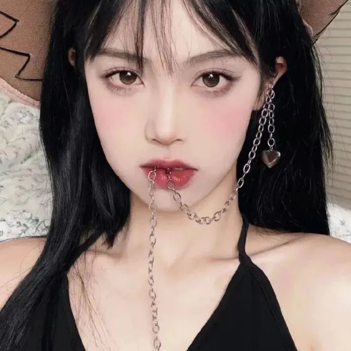 顾机长，太太说自己已守寡三年